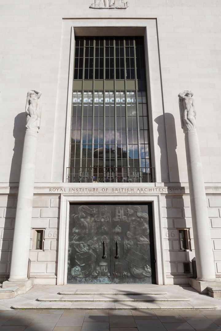 Facade of the Royal Institute of British Architects, RIBA, London, England